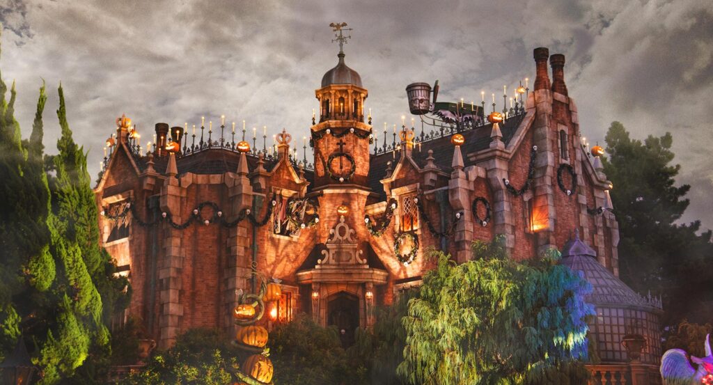 Tokyo Disneyland Haunted mansion